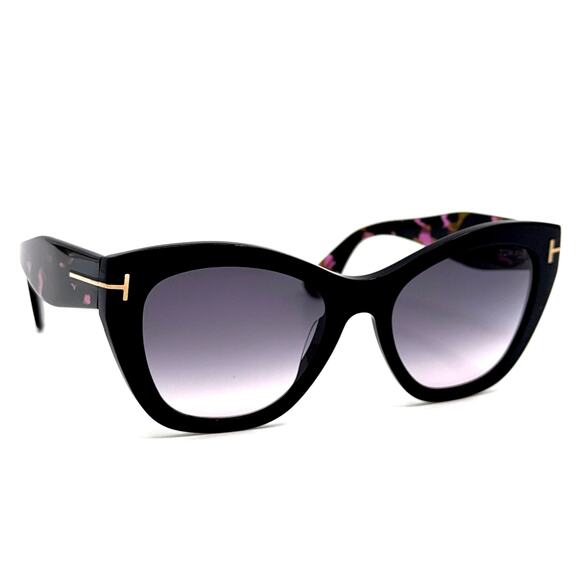 New, TOM FORD Cara Sunglasses TF940 05B Authentic - Picture 1 of 12
